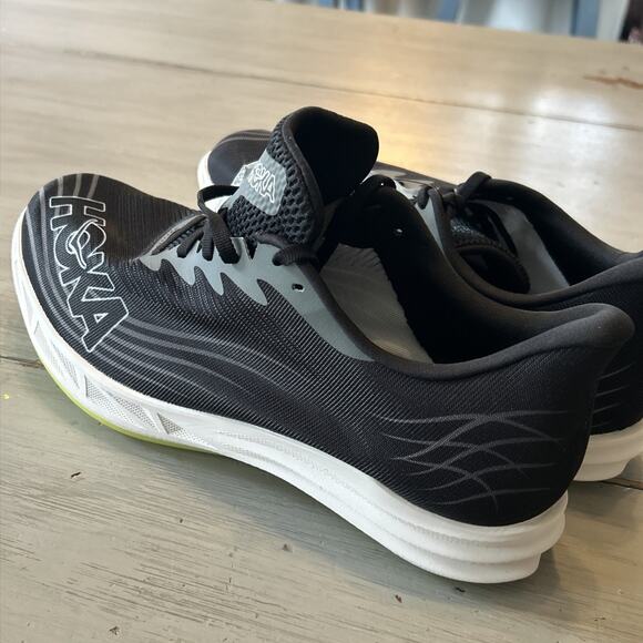 HOKA Crescendo MD 2 Track Shoes Spikes Men’s 12 Womens 13.5 Black White 1155116 main image 5